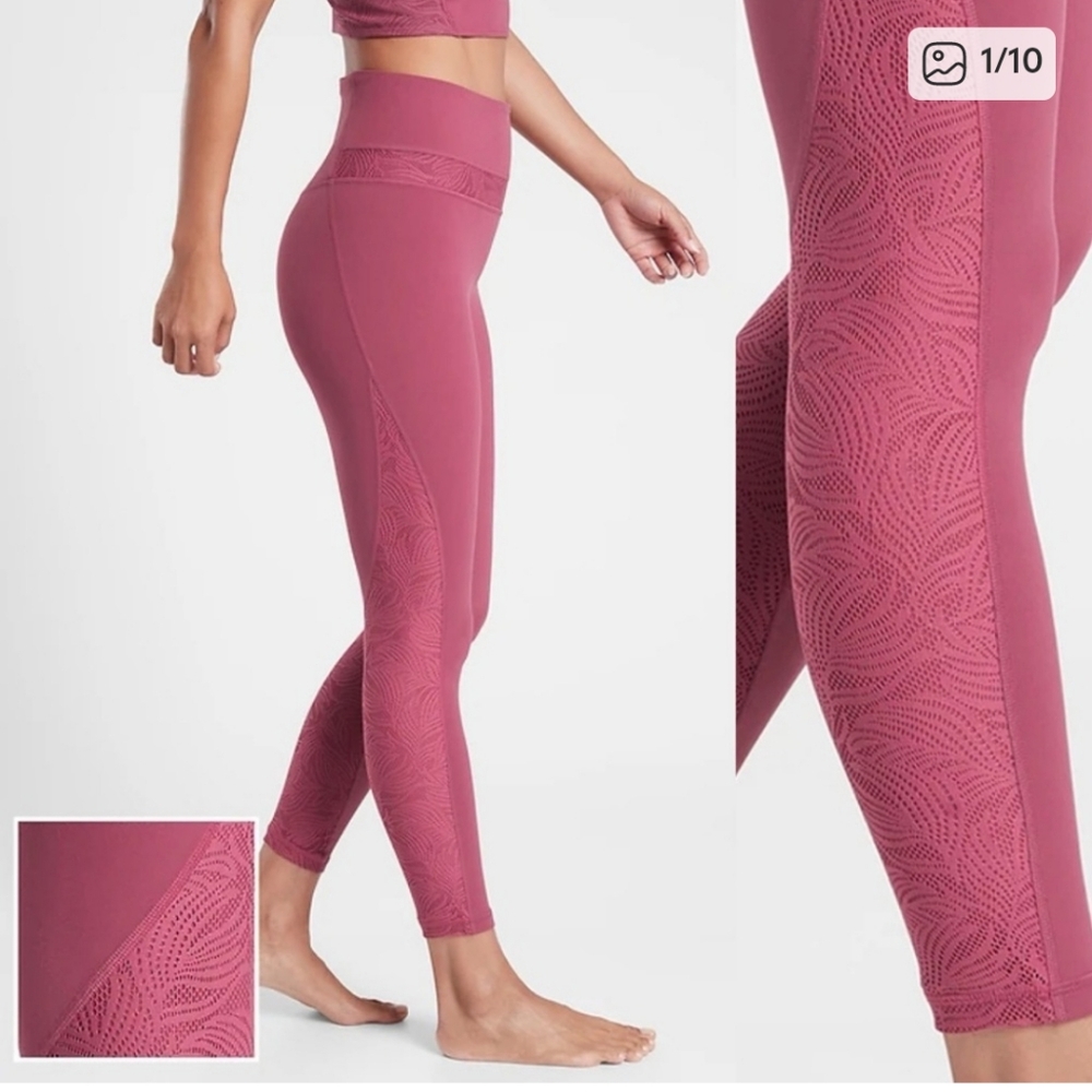 Atleta Luxe Lace Leggings 7/8 Length